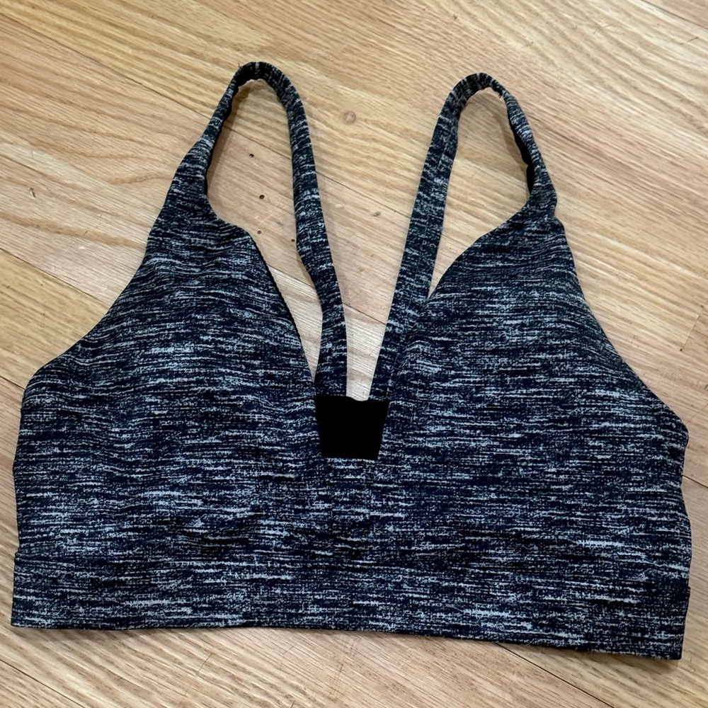 VSX Sports Bra VICTORIA SECRETS SZ S STRAPPY BLACK GRAY PADDED PULL ON NEW